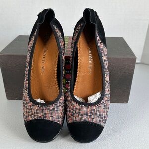 bernie mev. Black and Multi Tweed Slip-On Flats. Brand New